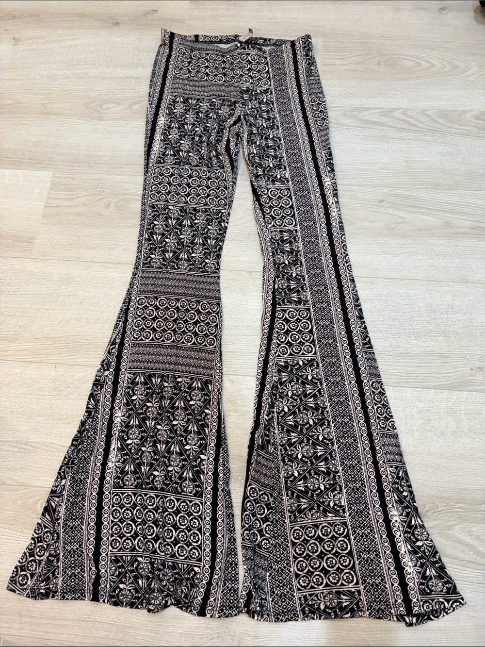 Boho Wide-Leg Printed Pants - Black & White
